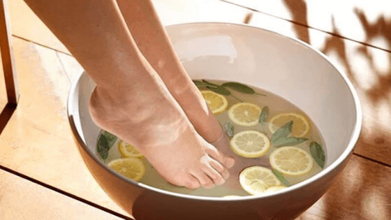 FREE LEMON FOOT BATH SPA